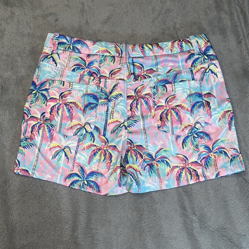 Stella Parker Tropical Print Shorts - Picture 3 of 7